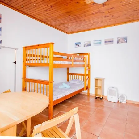 Estudios Lagido - Peniche Surf Camp Working Space & Surf Apartman