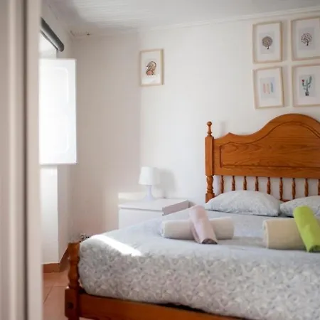 Apartman Estudios Lagido - Peniche Surf Camp Working Space & Surf