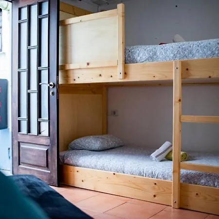 Apartment Estudios Lagido - Peniche Surf Camp Working Space & Surf Ferrel (Leiria)