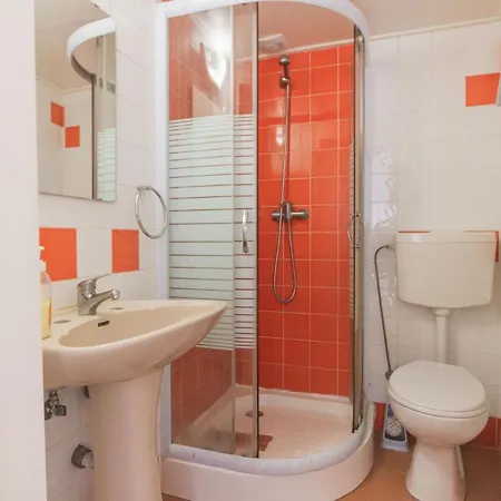 Estudios Lagido - Peniche Surf Camp Working Space & Surf Apartment *