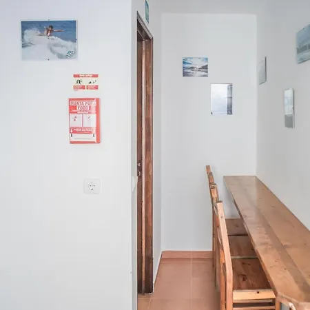 Estudios Lagido - Peniche Surf Camp Working Space & Surf Apartman Ferrel
