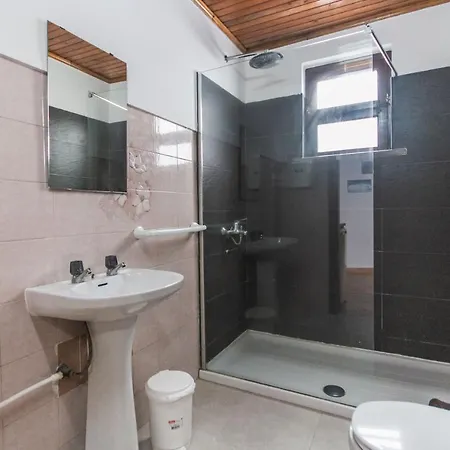 Estudios Lagido - Peniche Surf Camp Working Space & Surf Apartman Ferrel