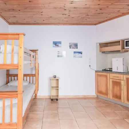 Apartman Estudios Lagido - Peniche Surf Camp Working Space & Surf Ferrel