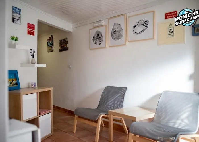 Estudios Lagido - Peniche Surf Camp Working Space & Surf Daire *