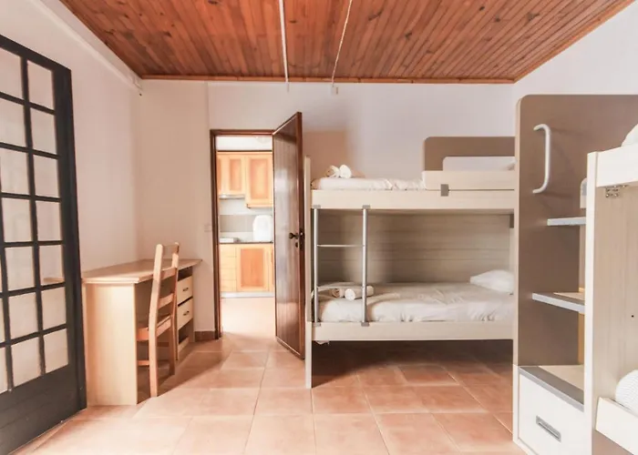 Estudios Lagido - Peniche Surf Camp Working Space & Surf