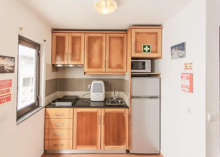 Estudios Lagido - Peniche Surf Camp Working Space & Surf Daire *