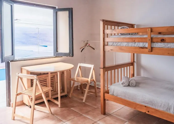 Estudios Lagido - Peniche Surf Camp Working Space & Surf Daire